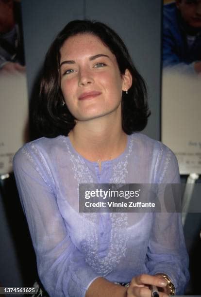 lara flynn boyle boobs|3,574 Lara Flynn Boyle Photos & High